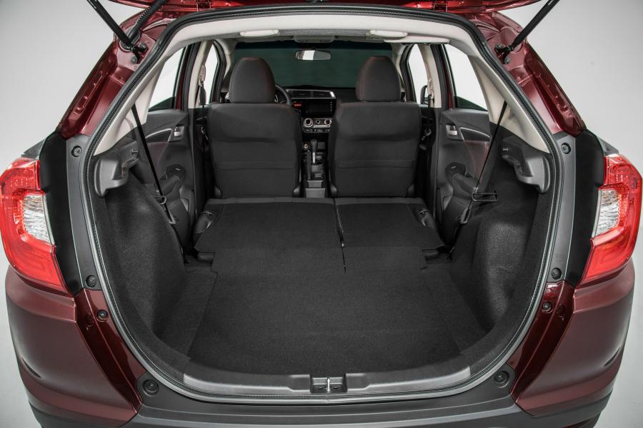 Багажник Honda WR-V 2017 года  (фото 3 из 35)